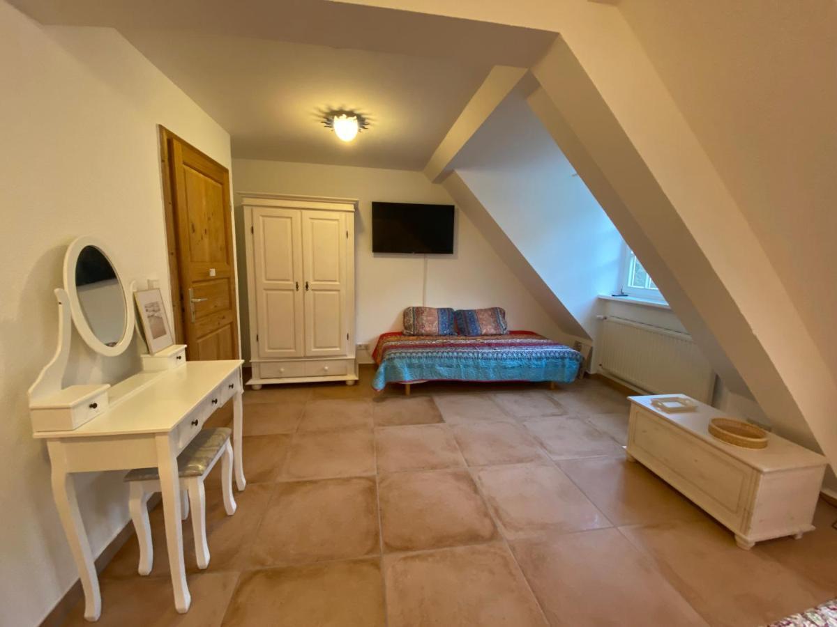 Dreibettzimmer